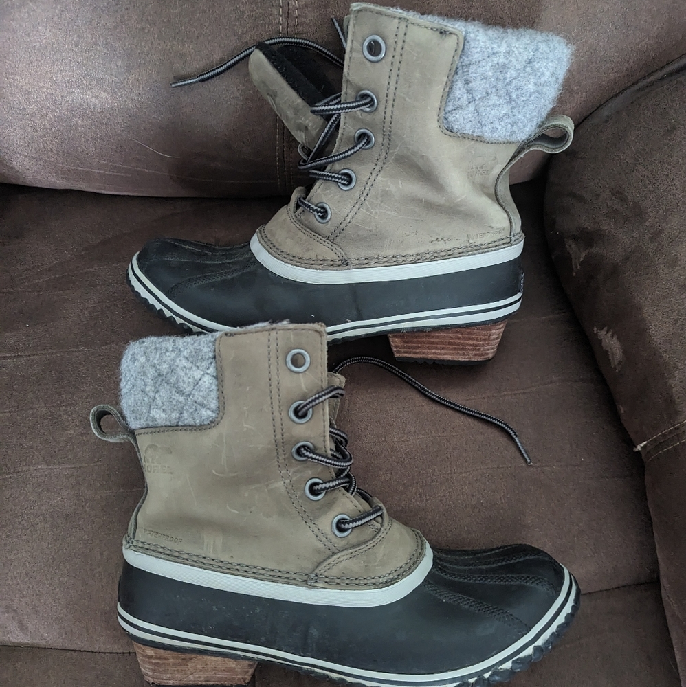 Women's sorel boots size 10